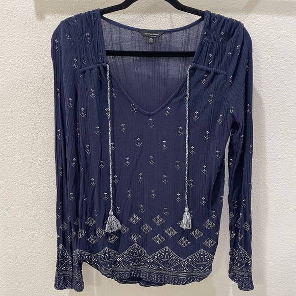 Lucky Brand Navy Blue Boho Hippie Peasant Blouse Tassel Tie Front Small - Picture 6 of 11